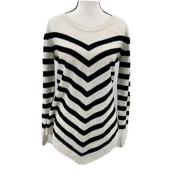 AB Studio Women's Size Large Sweater Top White Black Stripe Chevron Pointed Hem - Picture 1 of 5